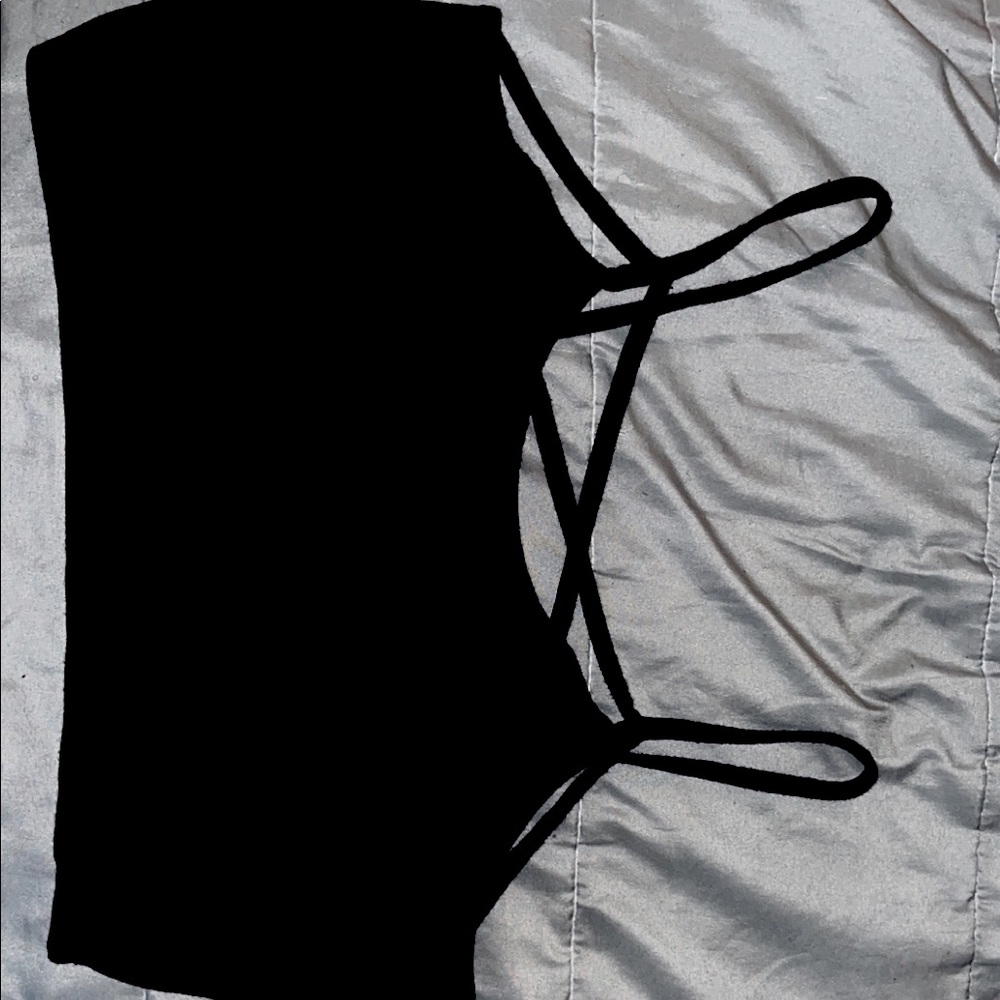 Black cropped tank top
